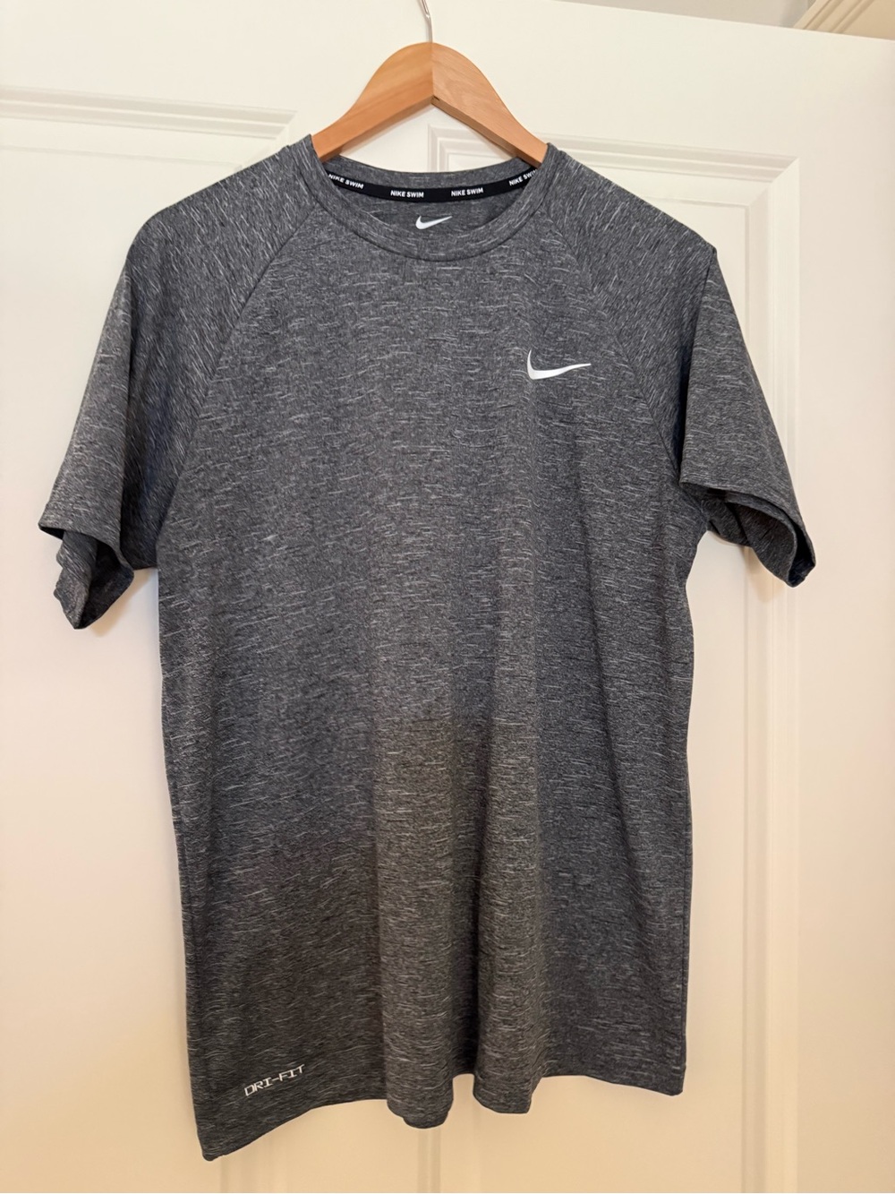 Nike Men’s Heather Charcoal Short Sleeve Athletic Tee